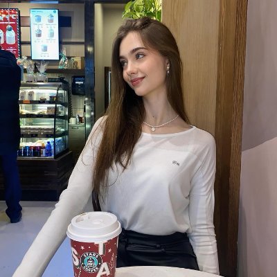 Evelyn70t's profile picture. 