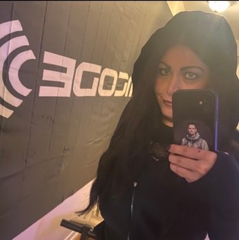 LyssaDrumc800's profile picture. mon chat Madox né à la st-Valentin est mort a ma fête à 4:25am d’un souffle au cœur. Je l’ai eue 17ans jour pour jour grâce à Dieu. Je cherche à m’enfuir d’ici