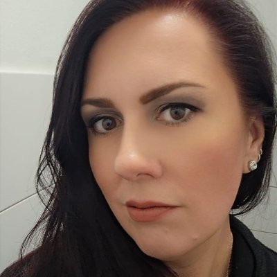 ironicnotion's profile picture. Survivor | Gardener & writer | Men’s mental health advocate | Dandelion spirit | #onemoreday | DM me, I listen 
#Novaissance 🪴😉