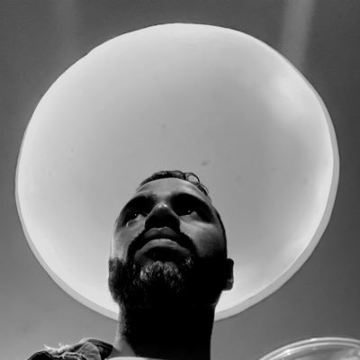 alvzfs's profile picture. “É por amor que brilha o sol, e por seguir seu coração, chegará onde queira” ❤️