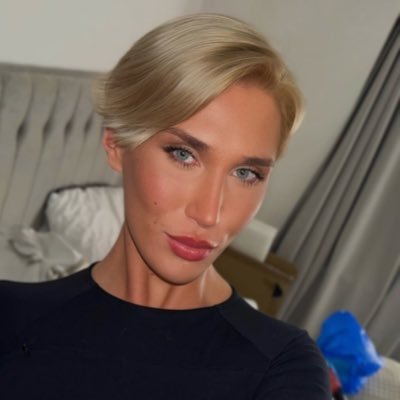 1harrypierce's profile picture. 20 ♡ ˚₊‧ 8 inches 🍆 juicy butt 🍑 femboy 🩷