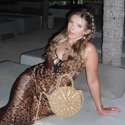 alyssaastahl's profile picture. 