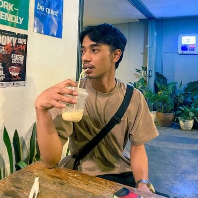 ihzayn__'s profile picture. 