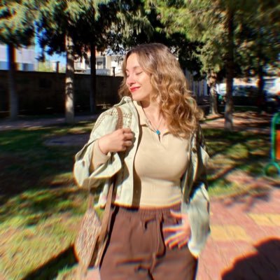 iambeyzasmsk's profile picture. English Teacher📍