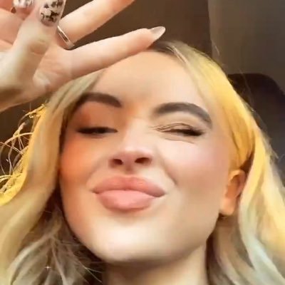 wtfsprfct's profile picture. "wtf is patience?" multifandom 🫶 sabrina, madison, obx, pll, the 100