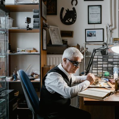 morino_ryoushi's profile picture. Expert Watch & Clock Repair Services Across the UK