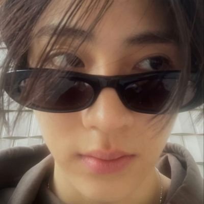 synemusings's profile picture. Reverie, wholeheartedly.