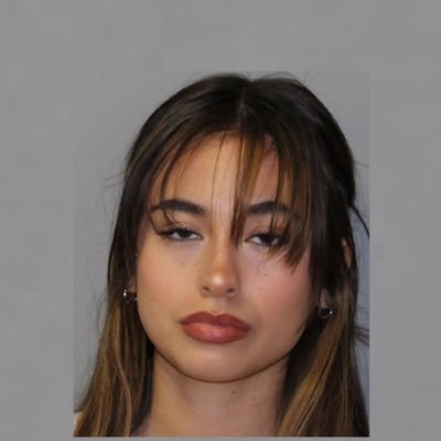 momentsb4death's profile picture. 