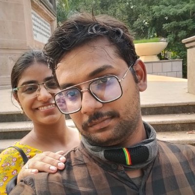 bluetblue05's profile picture. Student counsellor l Loves flowers l Science nerd.