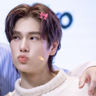 _melozzy's profile picture. ִֶָ☾. about pondphuwin's love(💍= @SabrinaAnnLynn )