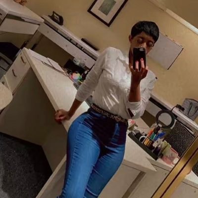 Siren_Artist44's profile picture. I'm the Artist & the Muse 💋 Multi-hyphenate 🦄 I have the nerve to walk my own way- ZNH I read the room, spiritually. Alchemist 🌹 Visual Museum 💫