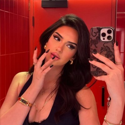 fxlavia's profile picture. 