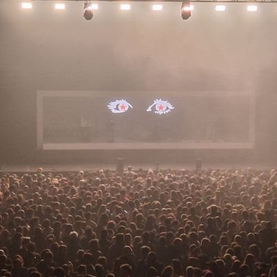 T2TraceyT's profile picture. ITSM specialist, change management obsessive, writer, technical editor, quality evangelist, humanities graduate, ODE post-graduate, and European.