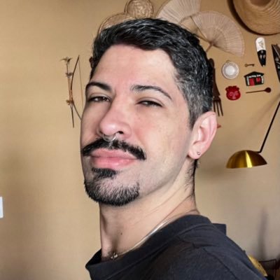 aiemfelipe's profile picture. sou datilógrafa, sou virgem e gosto de coca-cola.