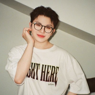 windijaybin's profile picture. 💭🧡 #이찬 + #박한빈 + #제이창 + #董思成 + #이동혁 🧡 🖤 #김상진 + #김효종 + #홍승한 🖤🌙 #문빈 🌙 🤍 ; english / español / 한국어