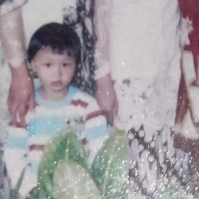 blweechesee's profile picture. 