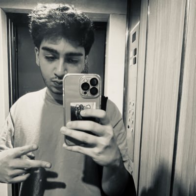 ashkkkvn's profile picture. KALAAAFE