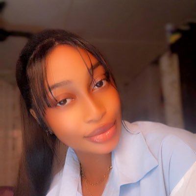 Lumipee's profile picture. God’s favorite☺️|| Music lover|| Good vibes only✌️|| #ChelseaFC