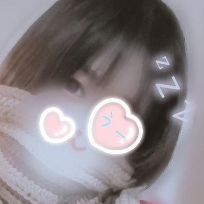 kossoriuha's profile picture. ちょっとだけ見せちゃってる⸝⸝幼かったらごめんなさい(╥﹏╥) すこし顔とかえちなの▶@ohanasakase