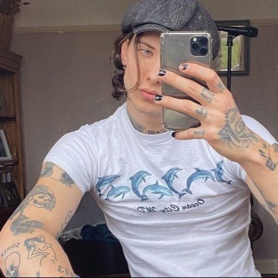 nikoloveshoney's profile picture. I've lost all faith in this blurring light / Honey’s 🫶🏻 / 21+