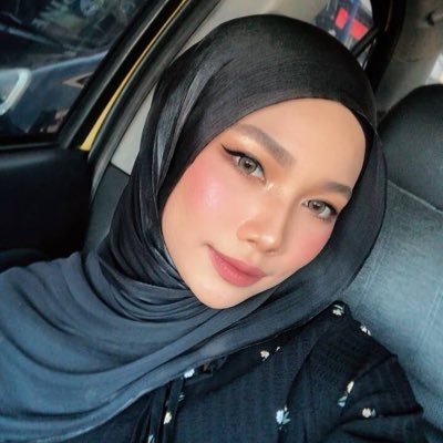 RashiqaRashid_'s profile picture. 