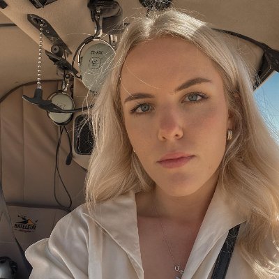 Laurenhu621980's profile picture. I have unforgettable green eyes. A mother who loves flying, coffee, good food, Georgia sports, dachshunds 🇺🇸