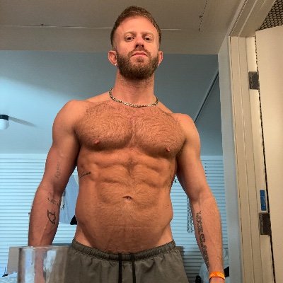 SamBanksss's profile picture. Random gay guy// Born and raised in LA// I put my hands on people for a living 🙌🏼// DM me to schedule// https://t.co/T23EMVDGCP