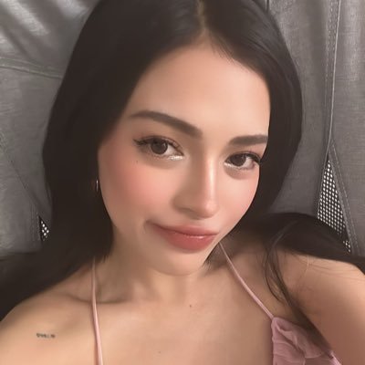 lesyella's profile picture. 🐇𓂅⋆. 𝒮𝒶𝓁𝒶𝓂𝒶𝓃𝒸𝒶 𝓃𝒾 𝓂𝒶𝓃𝒶𝓁𝑜 — #MikBrent ` · ‌‌ ౨ৎ