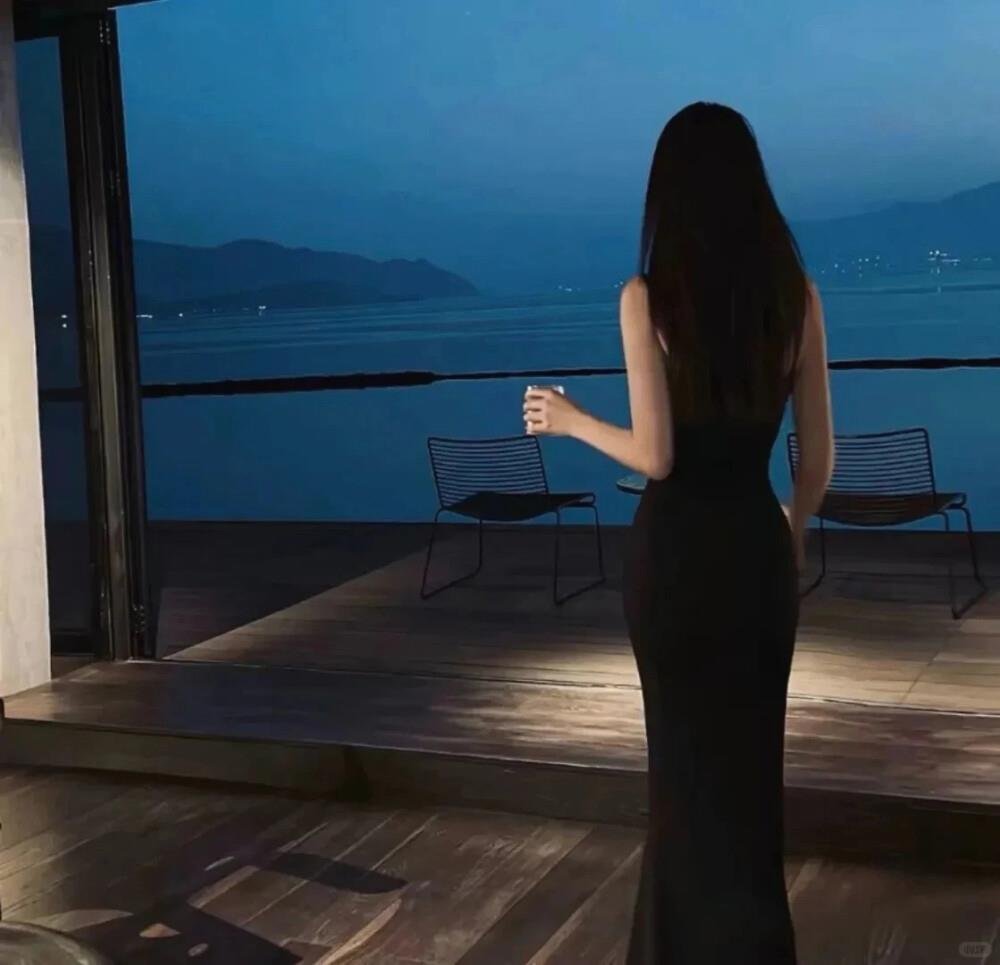 sattarghanchi1's profile picture. 46歳。夜が辛すぎる…。本当の私を隠さないわ。