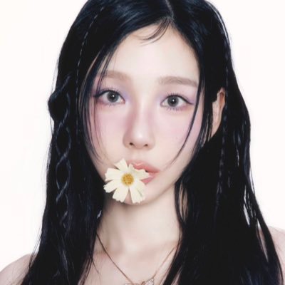 taeyeonfile's profile picture. - taeyeon’s other half 💜 ( @TAEYEONsmtown )
