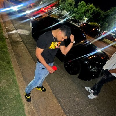 soloDeNir0's profile picture. لله🕯️🎣