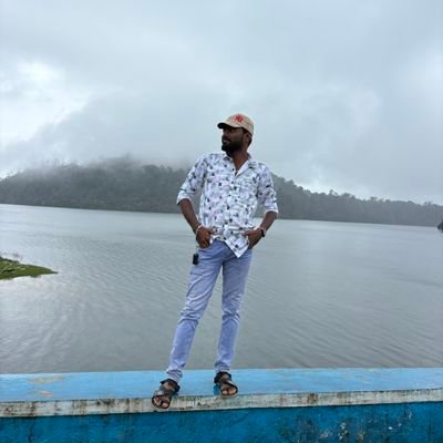 143Goldraj's profile picture. I.Menifer Thangaraj 😍 mom😍 and dad love😍 ....!!! Smile & silence is best solution for all pblms🥰🥰😘