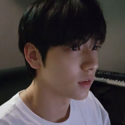 soobinswirlz's profile picture. #1 #수빈 slobberer | 18 | i like myself and txt