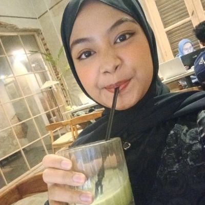 nadiras5s's profile picture. what happened in twitter stay in twitter