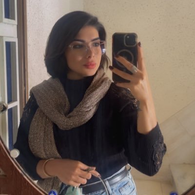 Shiny_Whisper's profile picture. ‌ «به خیلی چیزها علاقه‌مندم، و به همه‌چیز بی‌اشتیاق.» اکثرا روزمره نویس به دور از نفرت پراکنی ،متنفر از زن ستیز ها ،بلاگر حوضه خواب عمیق و هیچ کاری نکردن