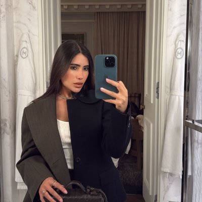 ArleneMacAdam9's profile picture. I currently live in Miami. I am a fashion designer with my own design team