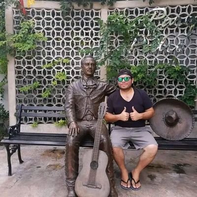 karim_cerverae's profile picture. 😎⭐🤘🏻🌙🍑🍊🍽️🥇🏅⚽👑♌♀️🎼🇲🇽