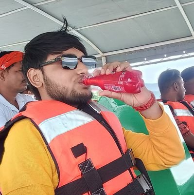 rock_gaurav00's profile picture. COMMENTATOR || MEME MAKER ||
ROAST WRITER || PASSIONATE ABOUT CRICKET 🏏