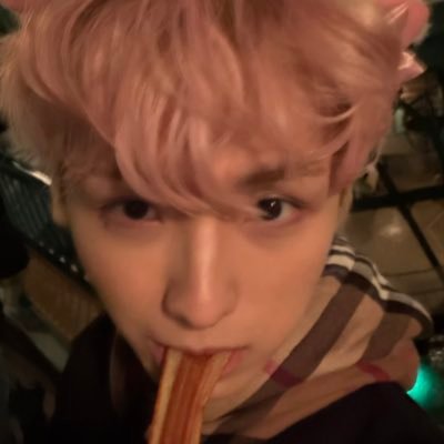 02YH17's profile picture. 영원히용희팬 ^_^. 웃음 MAX