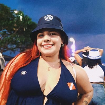 acamilamendonca's profile picture. Paraense. Leonina. Remista. Social Media. Designer. Grafiteira. Devota de S. Jorge.