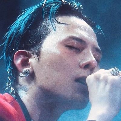 SagingsiHanna's profile picture. 👉👈🍎🍏
i believe in goodness, yet i'm also cautious of the things that are not.