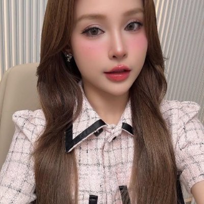 makeup_girly101's profile picture. Jenni salon