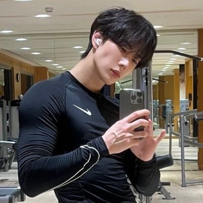 jongwoop1h's profile picture. obcecada em doctor who a mais de 15 anos, peter capaldi te amo
@st4rjaychang 💍💙