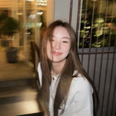 Rebuuuxx's profile picture. LenaMiu Yapper 🦋🧸