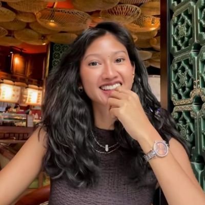 asmaralookaa's profile picture. 