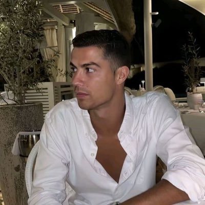 BruhJustChillax's profile picture. the goat