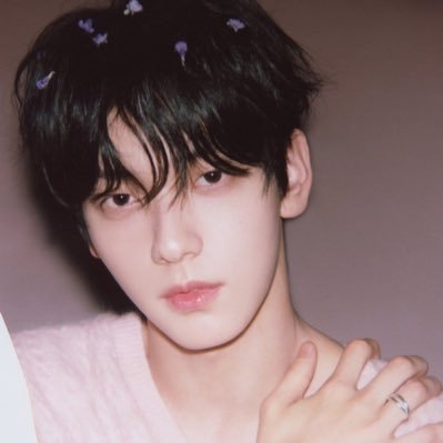 hobitangerinx's profile picture. in moarmy&#039;s life forever 💜🩵 @BTS_twt @TXT_members