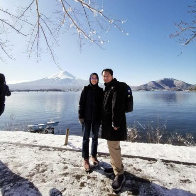 n3thead's profile picture. mall walker, tired breathing creature