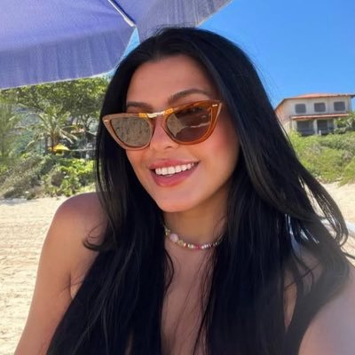 oxemeuanjo's profile picture. “I'll stare directly at the sun, but never in the mirror” - t.s