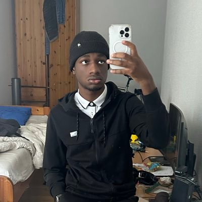 vulcanium4's profile picture. 22 | German | Verifier of NETWORK | Hardest Demon: Oblivion (beaten on October 11th, 2022)